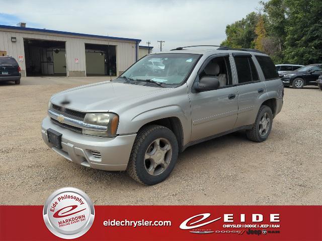 used 2008 Chevrolet TrailBlazer car, priced at $4,000