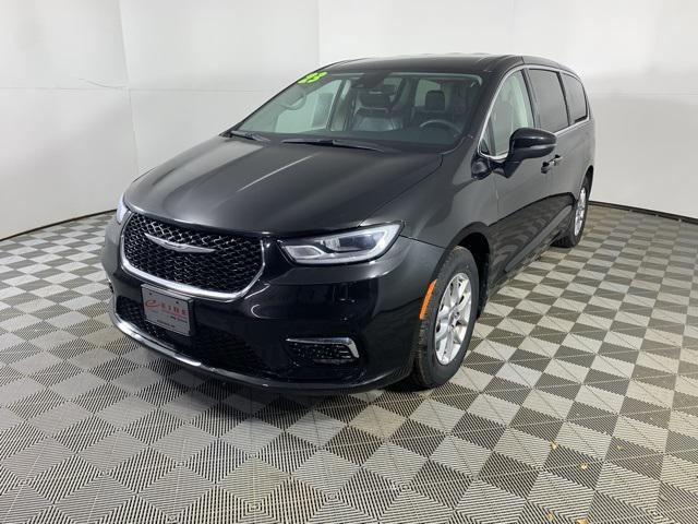 used 2023 Chrysler Pacifica car, priced at $24,500