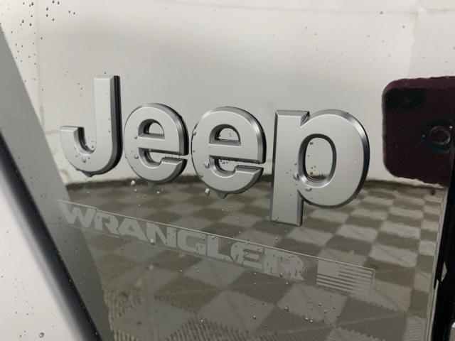 new 2025 Jeep Wrangler car, priced at $44,575