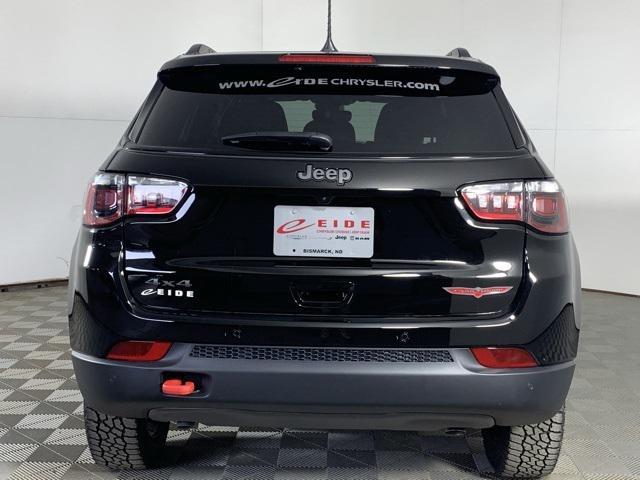 new 2025 Jeep Compass car, priced at $32,451