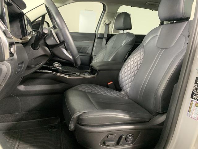 used 2023 Kia Sorento car, priced at $28,000