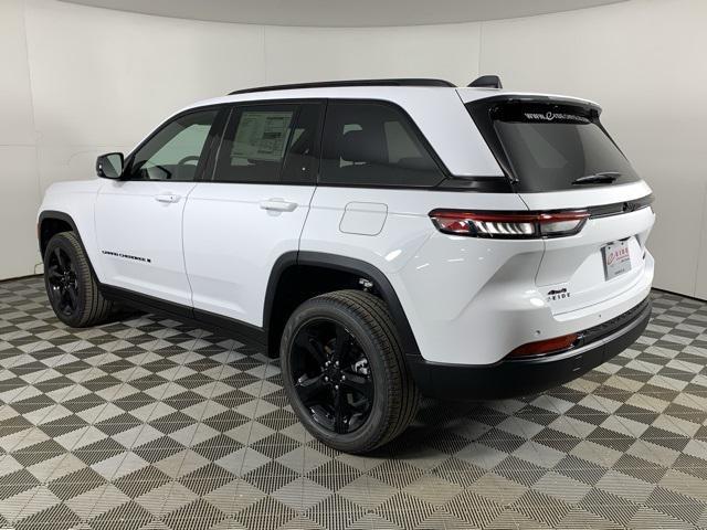 new 2025 Jeep Grand Cherokee car, priced at $43,925