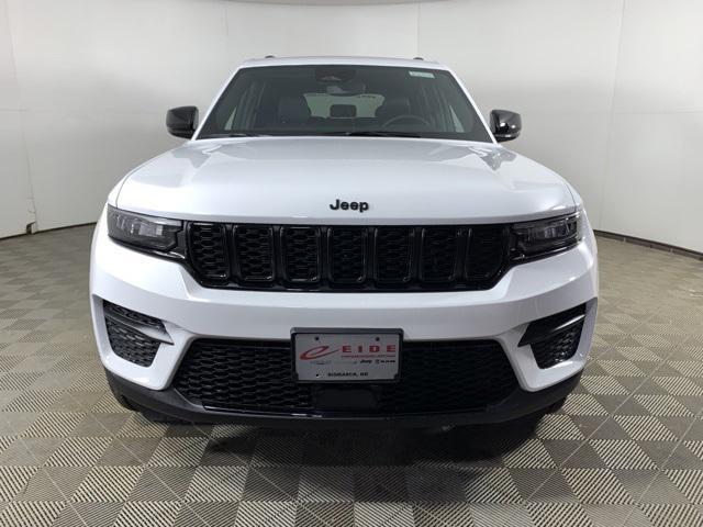 new 2025 Jeep Grand Cherokee car, priced at $43,080