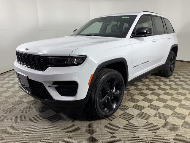 new 2025 Jeep Grand Cherokee car, priced at $43,080