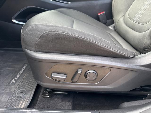 used 2024 Hyundai TUCSON Hybrid car, priced at $27,500