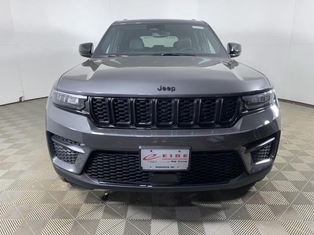 new 2025 Jeep Grand Cherokee car, priced at $43,675