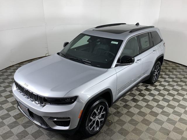 new 2025 Jeep Grand Cherokee car, priced at $48,109