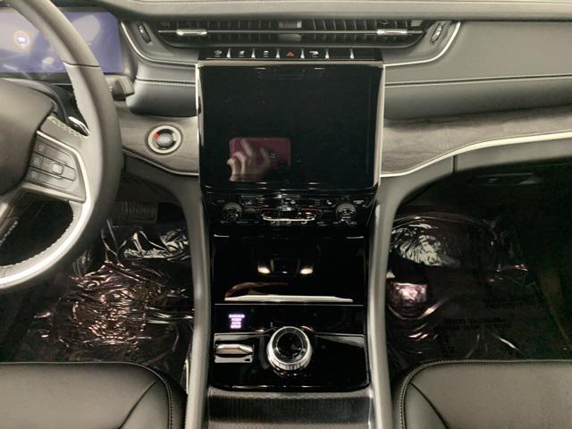 new 2025 Jeep Grand Cherokee L car, priced at $43,966
