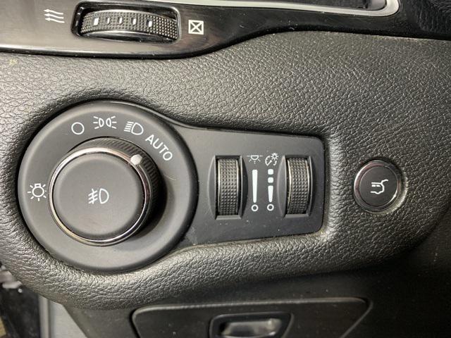 used 2023 Jeep Cherokee car, priced at $24,000