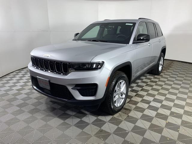 new 2025 Jeep Grand Cherokee car, priced at $39,470