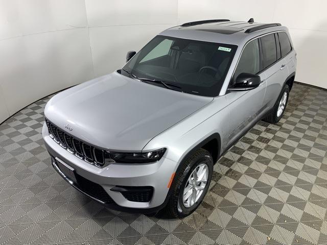 new 2025 Jeep Grand Cherokee car, priced at $39,470