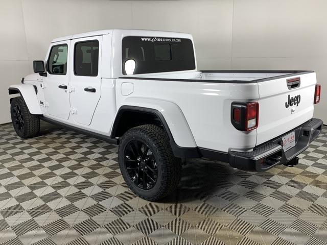 new 2025 Jeep Gladiator car, priced at $41,061