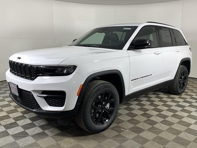 new 2025 Jeep Grand Cherokee car, priced at $39,066