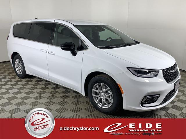new 2026 Chrysler Pacifica car, priced at $41,293