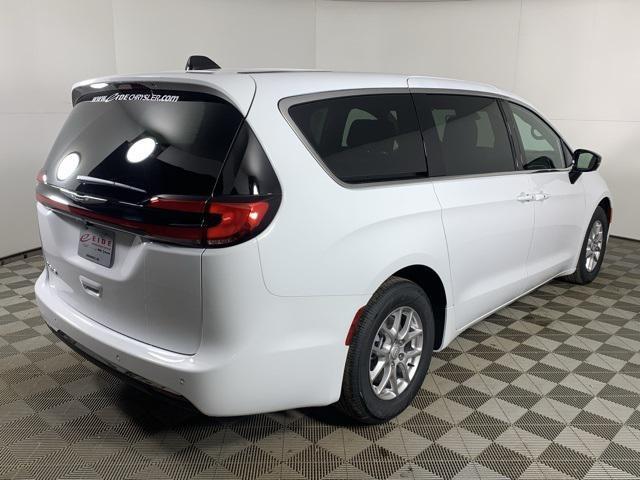 new 2026 Chrysler Pacifica car, priced at $41,293
