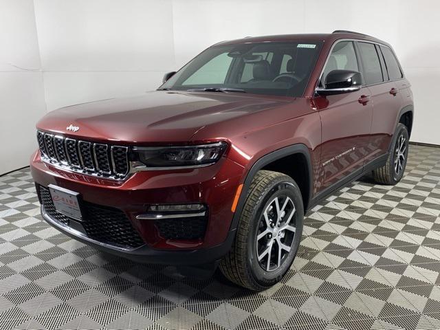 new 2025 Jeep Grand Cherokee car, priced at $41,795