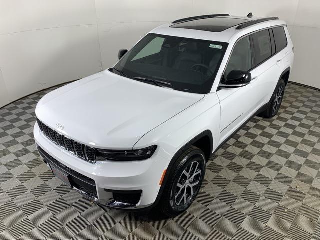 new 2025 Jeep Grand Cherokee L car, priced at $49,173