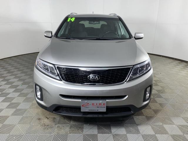 used 2014 Kia Sorento car, priced at $9,000