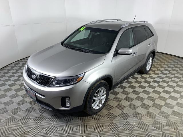 used 2014 Kia Sorento car, priced at $9,000