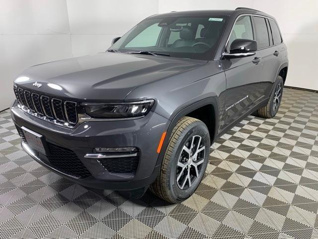 new 2024 Jeep Grand Cherokee car, priced at $45,277