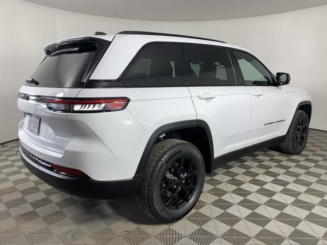 new 2025 Jeep Grand Cherokee car, priced at $40,494