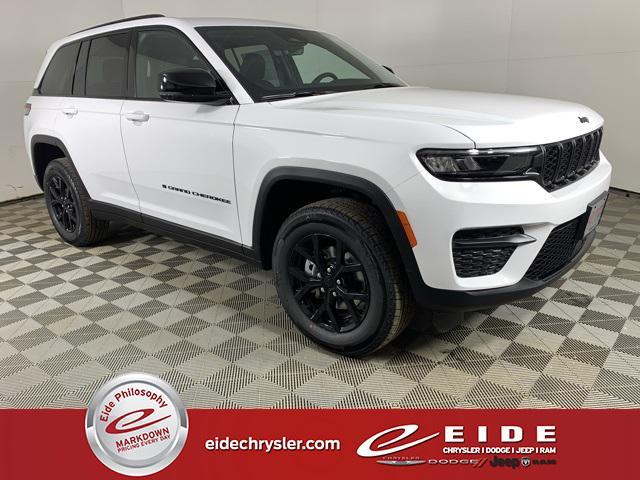 new 2025 Jeep Grand Cherokee car, priced at $40,494