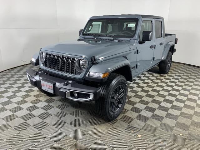 new 2025 Jeep Gladiator car, priced at $46,580