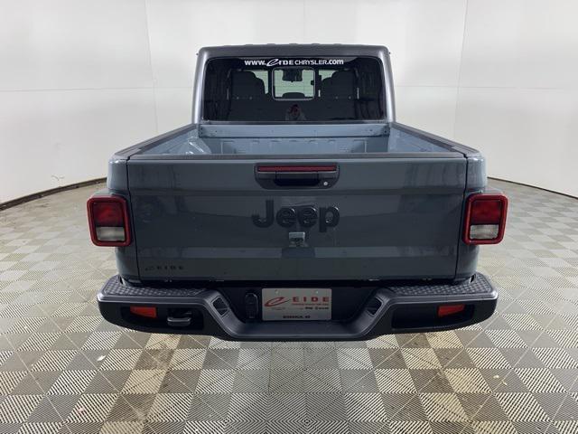 new 2025 Jeep Gladiator car, priced at $46,580