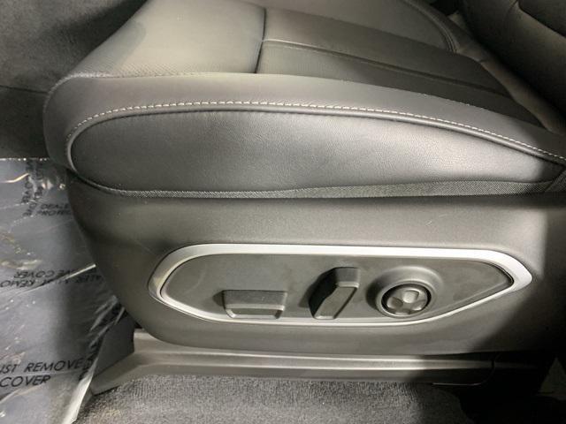 new 2025 Jeep Wagoneer L car, priced at $77,798