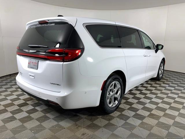 new 2024 Chrysler Pacifica car, priced at $51,834