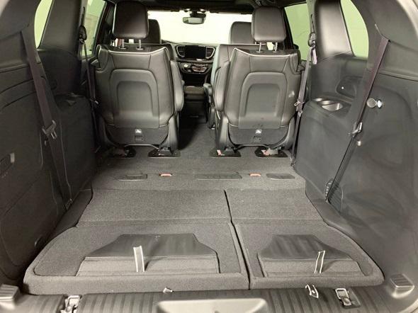 new 2025 Chrysler Pacifica Hybrid car, priced at $52,395