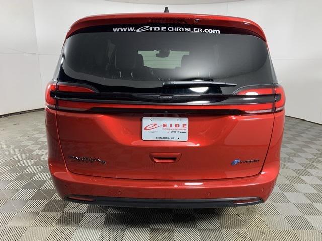 new 2025 Chrysler Pacifica Hybrid car, priced at $52,395