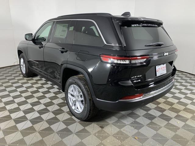 new 2025 Jeep Grand Cherokee car, priced at $38,514
