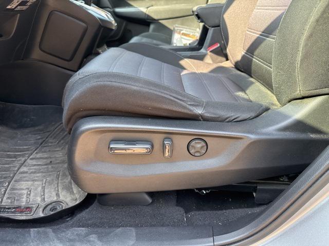used 2020 Honda CR-V car, priced at $25,000