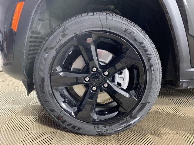 new 2025 Jeep Grand Cherokee L car, priced at $43,821