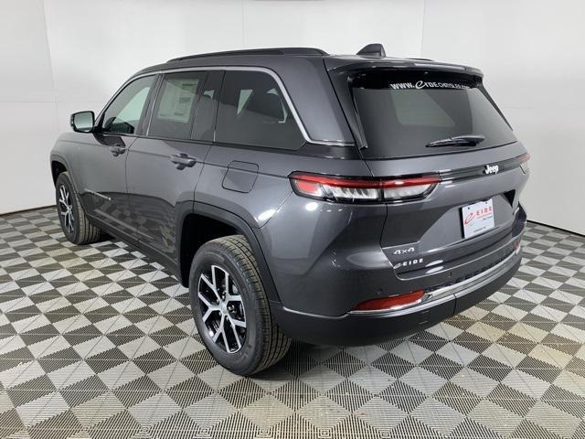 new 2025 Jeep Grand Cherokee car, priced at $42,104