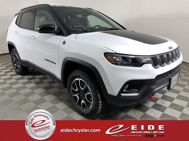 new 2025 Jeep Compass car, priced at $31,921
