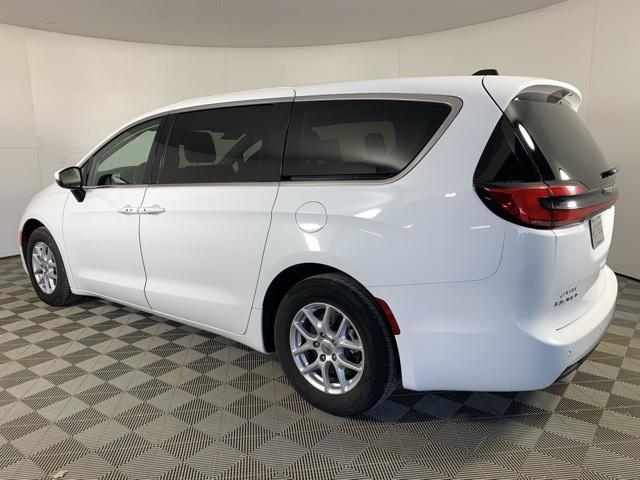 used 2023 Chrysler Pacifica car, priced at $22,500