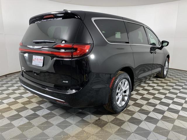 new 2025 Chrysler Pacifica car, priced at $44,080