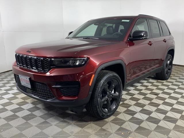 new 2025 Jeep Grand Cherokee car, priced at $43,675