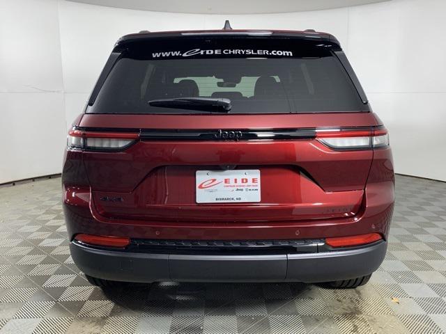 new 2025 Jeep Grand Cherokee car, priced at $43,675