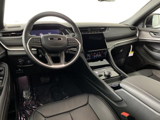 new 2025 Jeep Grand Cherokee car, priced at $46,246