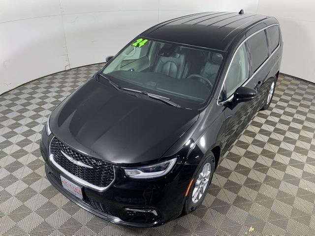 used 2024 Chrysler Pacifica car, priced at $27,500