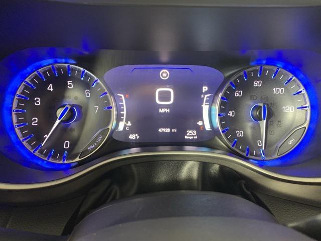 used 2024 Chrysler Pacifica car, priced at $27,500