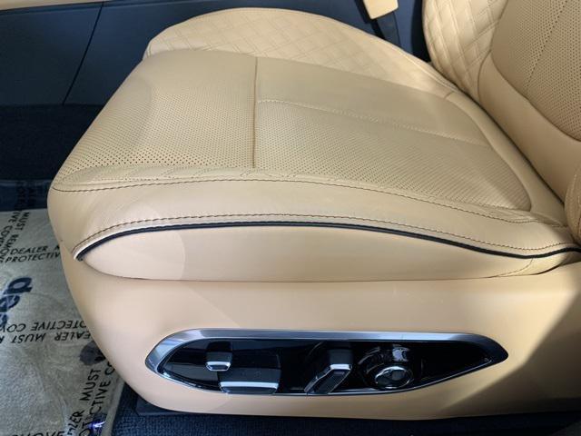 used 2025 Jeep Grand Cherokee car, priced at $58,000