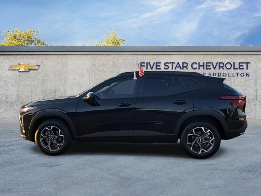 used 2025 Chevrolet Trax car, priced at $23,500