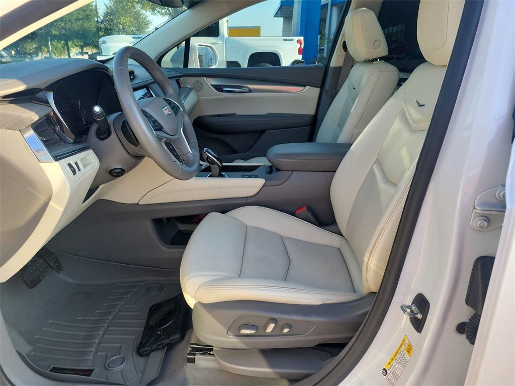 used 2018 Cadillac XT5 car, priced at $18,460