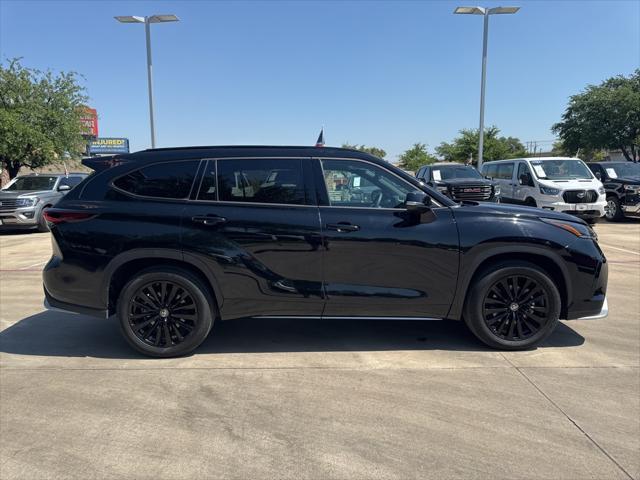 used 2024 Toyota Highlander car, priced at $44,500
