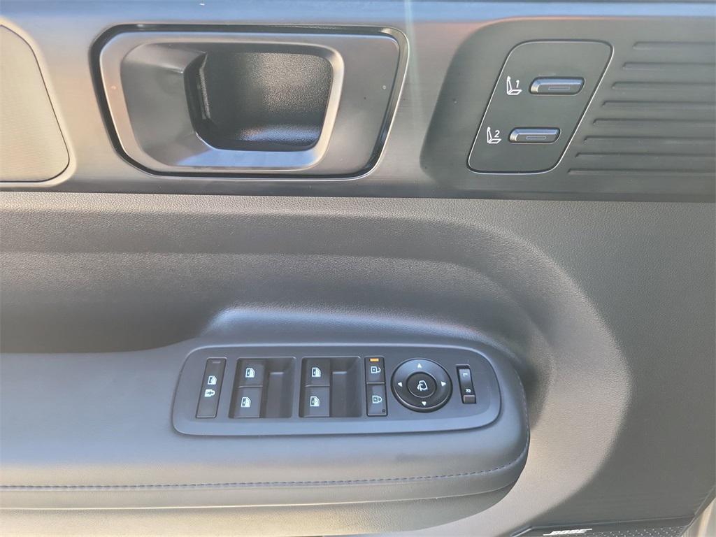 used 2024 Hyundai Santa Fe car, priced at $36,500