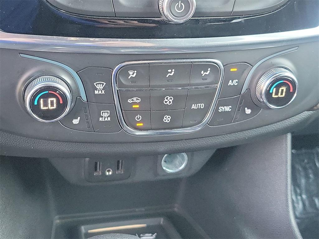 used 2022 Chevrolet Traverse car, priced at $20,000